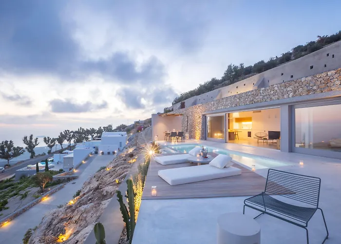 Santorini Heights Pyrgos Kallistis