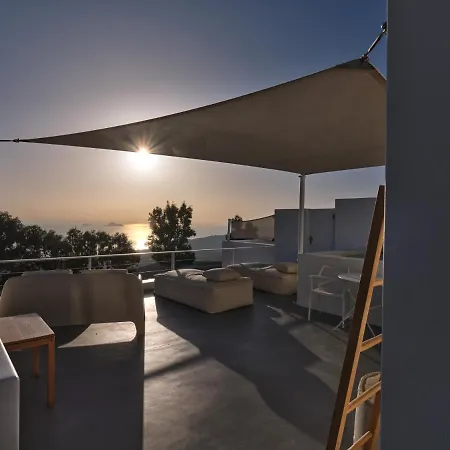 Santorini Heights Apartment *