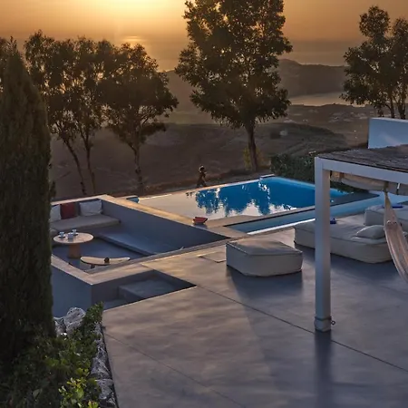 Santorini Heights Pyrgos Kallistis