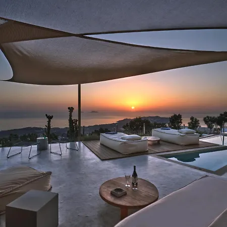 Santorini Heights Pyrgos Kallistis