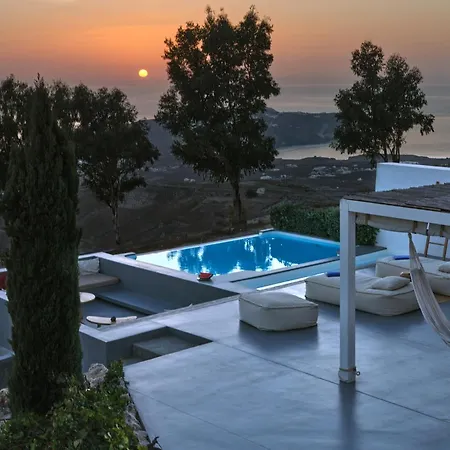 Santorini Heights
