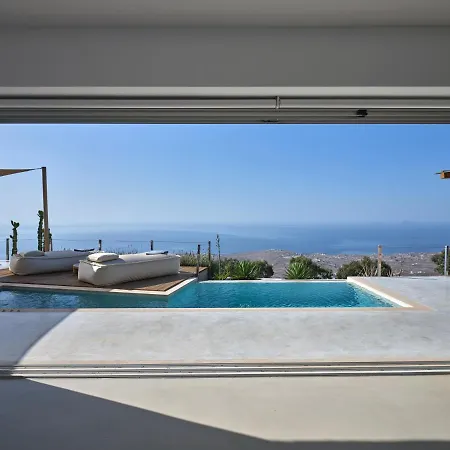 Santorini Heights * Pýrgos