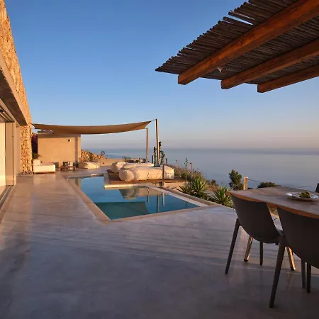 Santorini Heights Apartment *