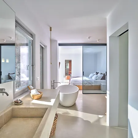 Santorini Heights Apartment