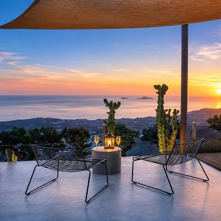 Santorini Heights Apartment *