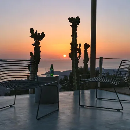 Santorini Heights Apartmán *