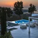 Santorini Heights