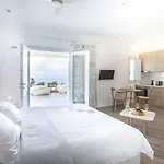 Santorini Heights Pýrgos