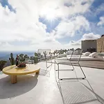 Santorini Heights * Pýrgos