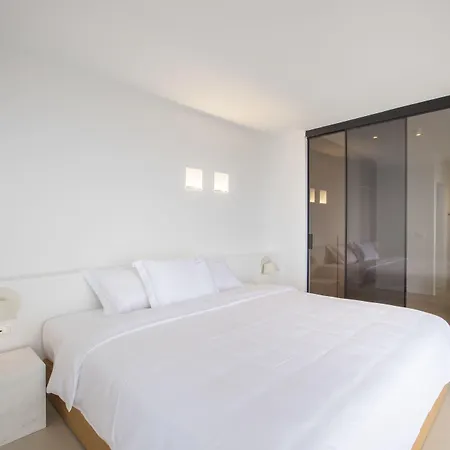 Santorini Heights Apartament Pýrgos
