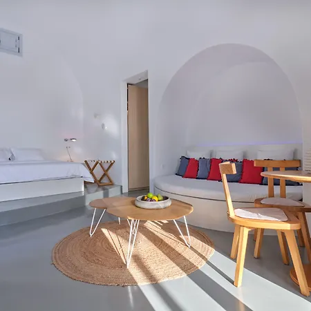 Santorini Heights * Pýrgos